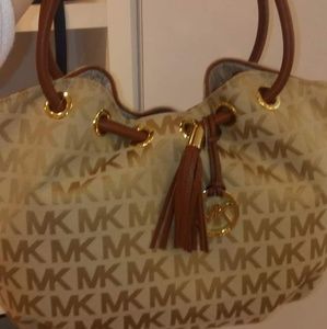 Michael kors new without tags